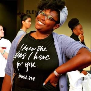 Meet your Posher, Deziree'